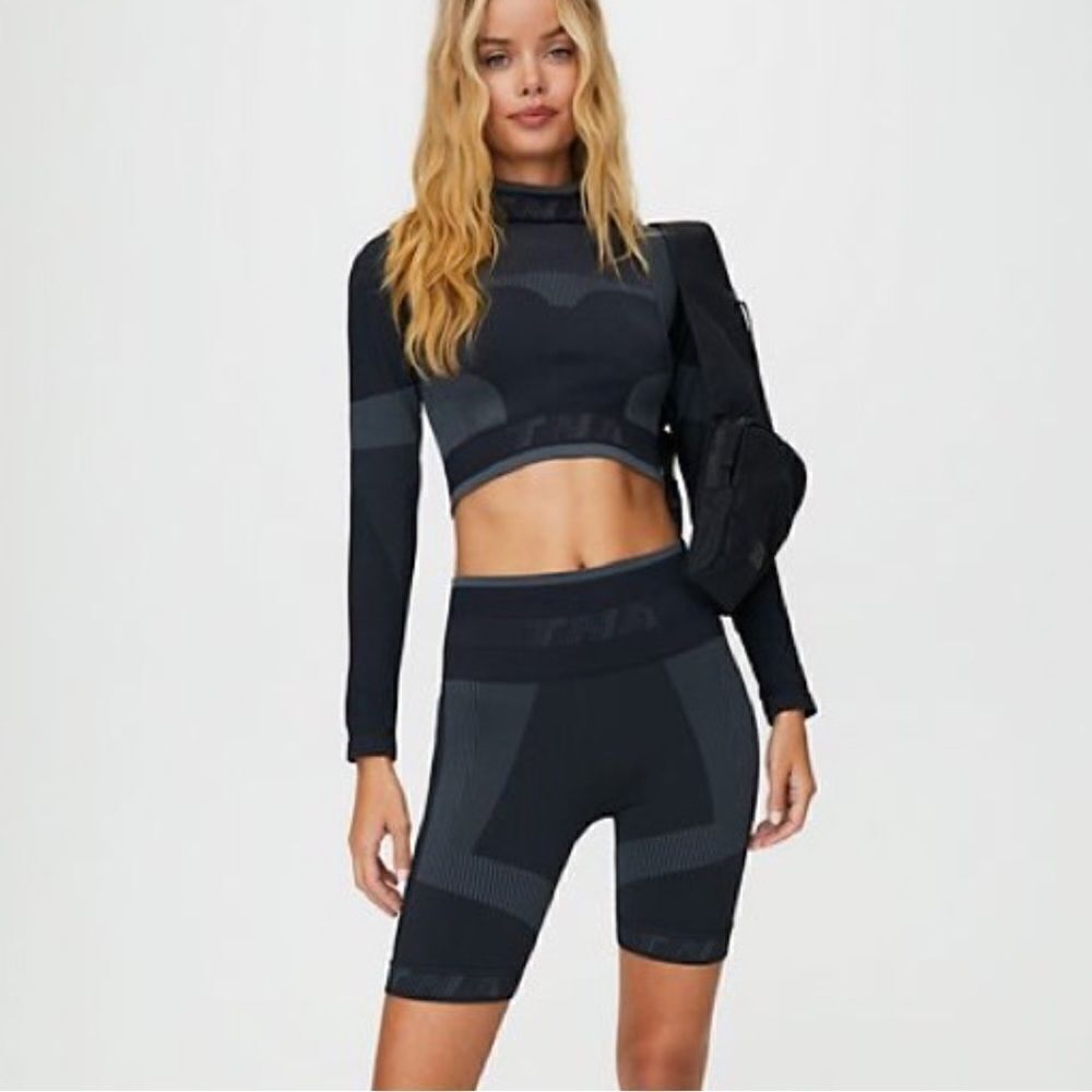 Aritzia TNA Seamless Ventura Biker Shorts Sz XS